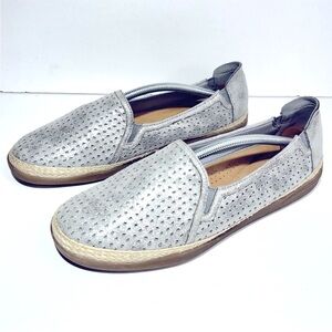 NEW Clarks‎ Women's Elaina Ruby Grey Silver Slip On Espadrilles Size 10